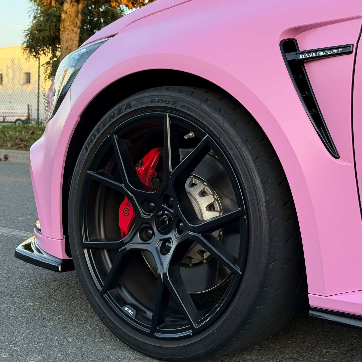 Centre de Roues Noir/Noir 57mm pour Renault Sport