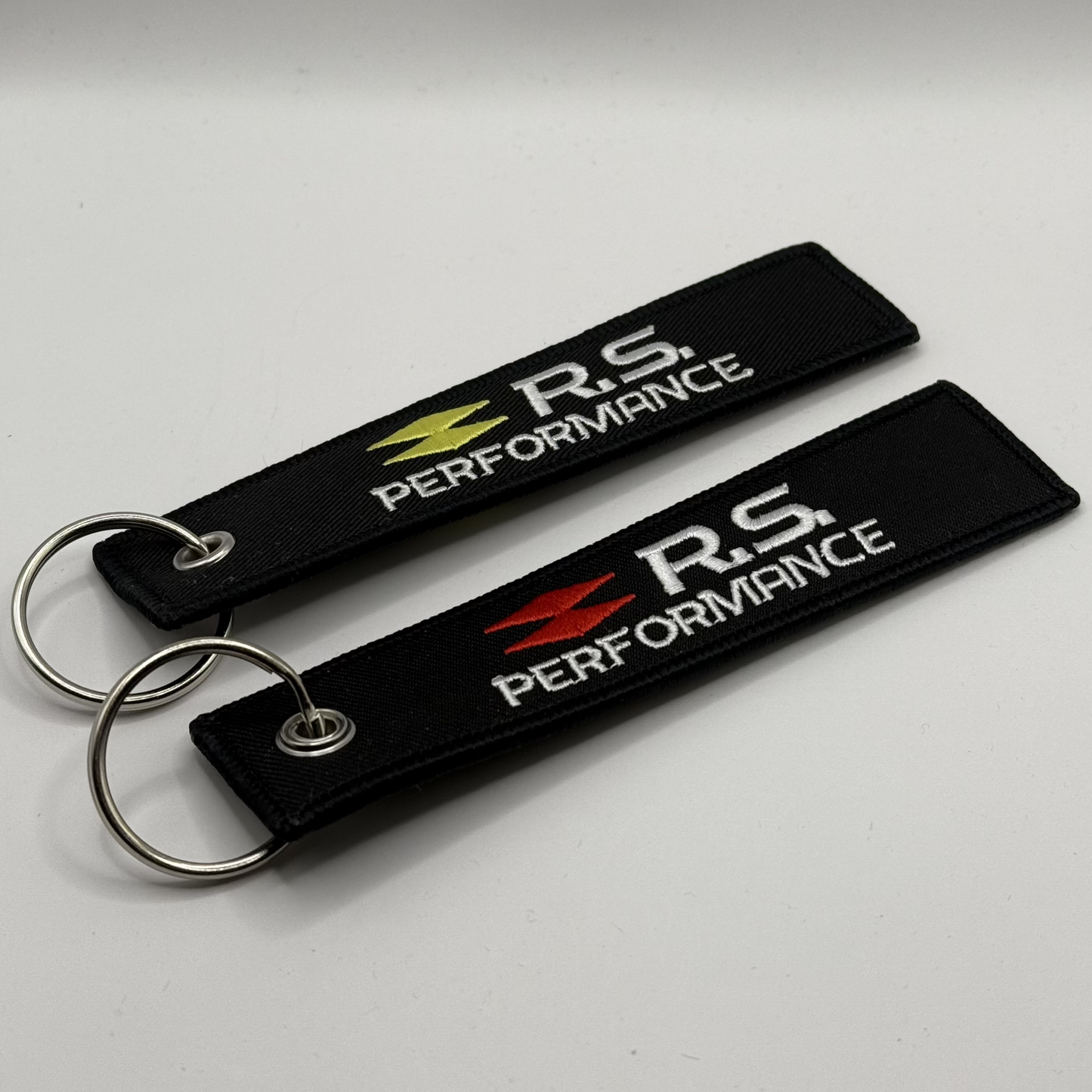 Porte clé "Rs Performance" en Tissu Brodé