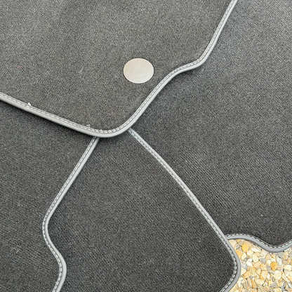 Lot de 4 tapis avec broderie "RS" Jaune pour Renault Sport - JOYAUTO
