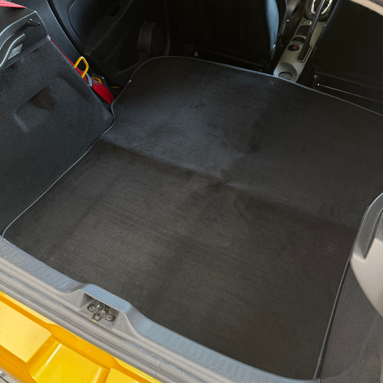 Tapis Suppression Banquette arrière Clio 4rs - JOYAUTO
